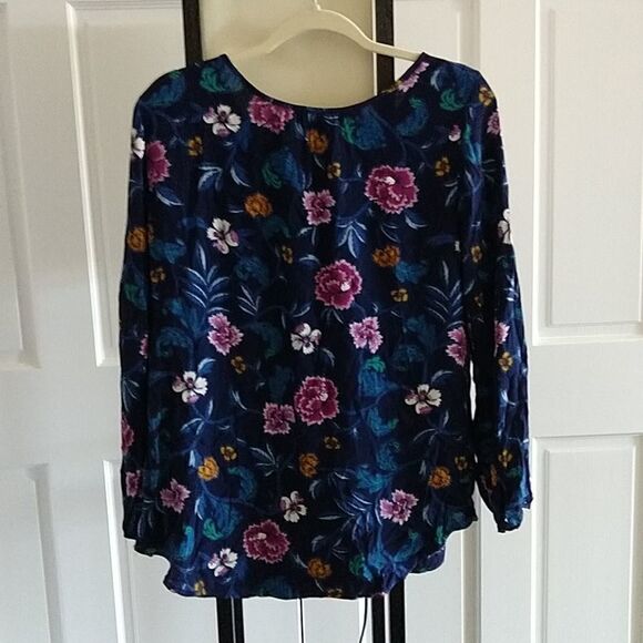 Old Navy maternity top. NWOT - Picture 4 of 9